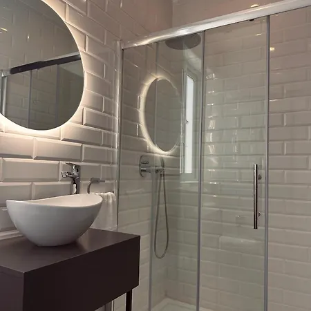 Moonstone Boutique Living 4*